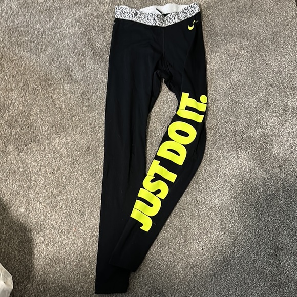 Nike Pants - NIKE leggings w/ just do it on leg